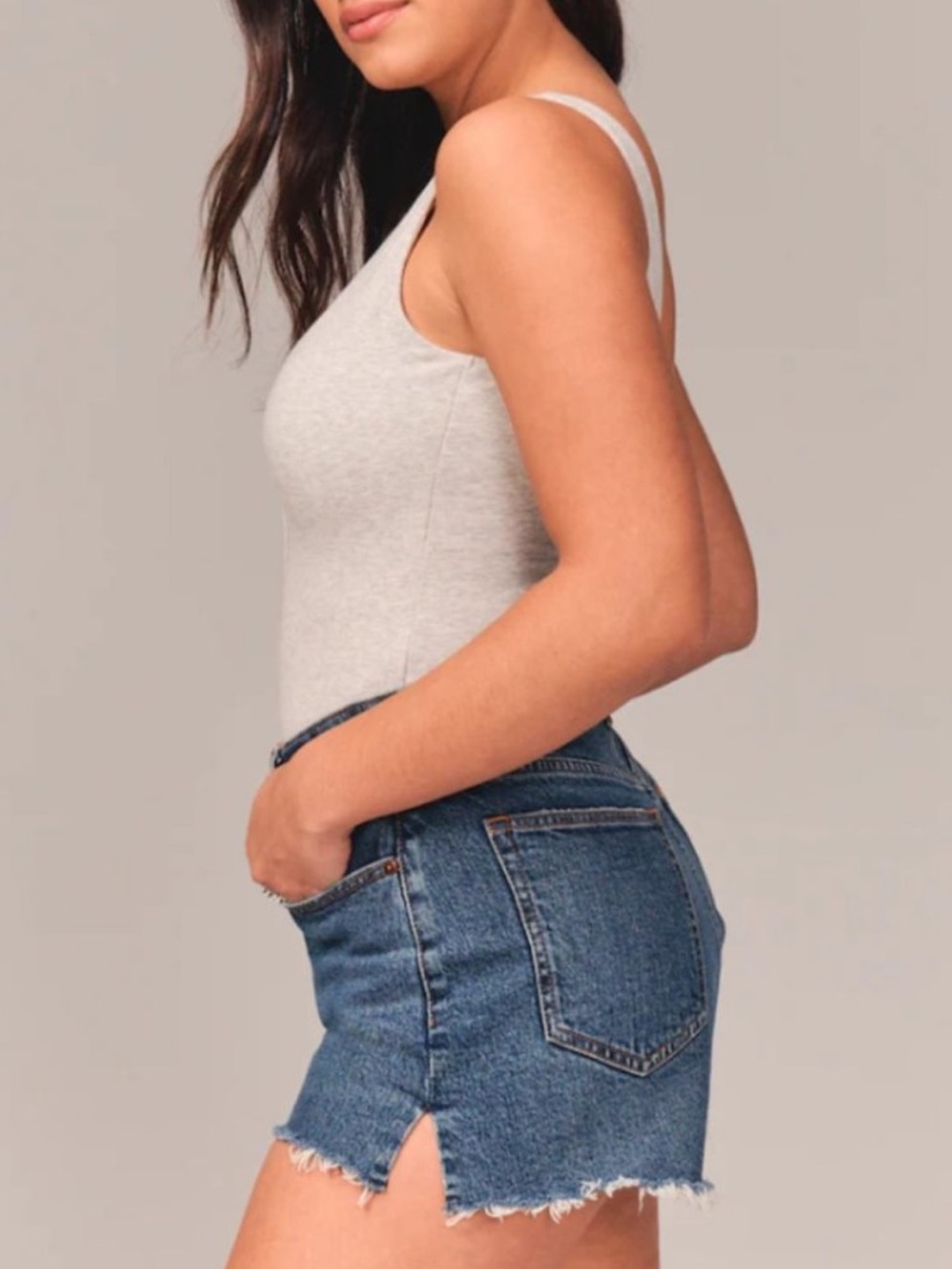 ABERCROMBIE 4” MOM SHORT